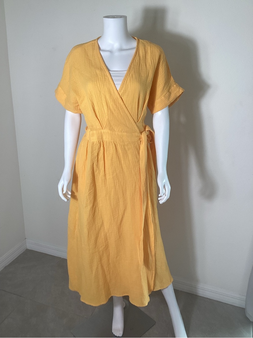 Marine Layer Women’s Yellow Gauze Wrap Midi Dress Size M